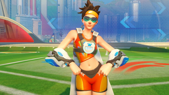 Overwatch Olympics Tracer outfit
